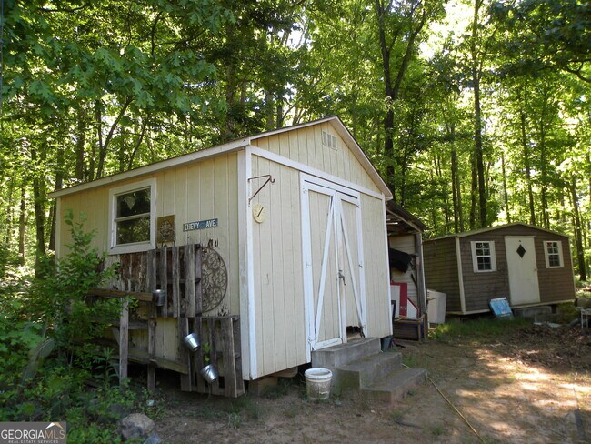 Building Photo - 2627 Cole Rd