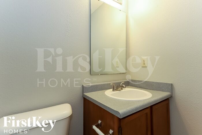 Building Photo - 2297 Westmere Dr