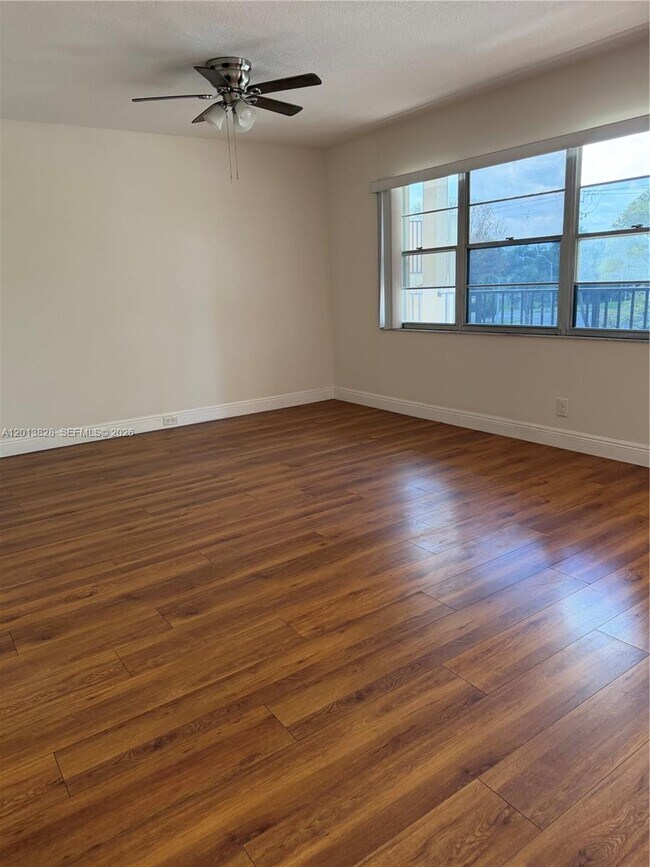 Building Photo - 1551 SW 135th Terrace