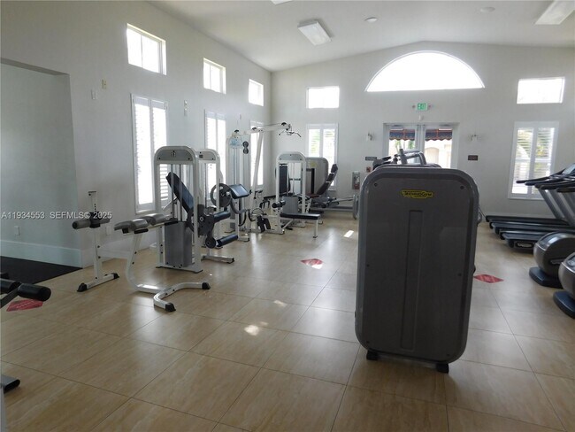 Building Photo - 12813 SW 132nd Terrace