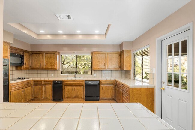 Building Photo - 7808 Selkirk Dr