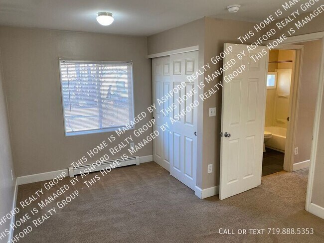 Building Photo - 511 1/2 Swope Ave-