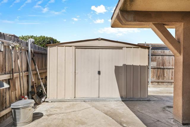 Building Photo - 820 Blackwood Dr