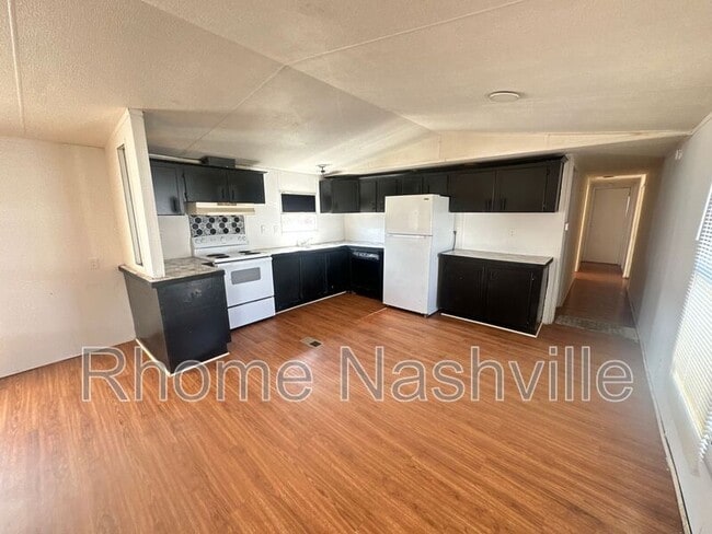 Building Photo - 1970 Fayetteville Hwy