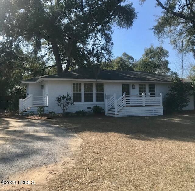 Primary Photo - 2400 Hermitage Rd