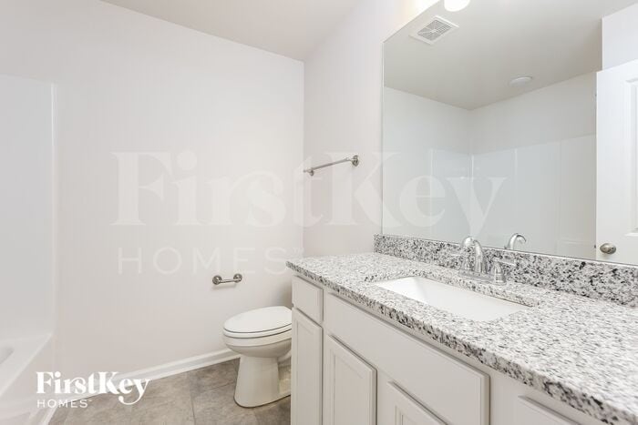 Building Photo - 403 Stonefence Dr