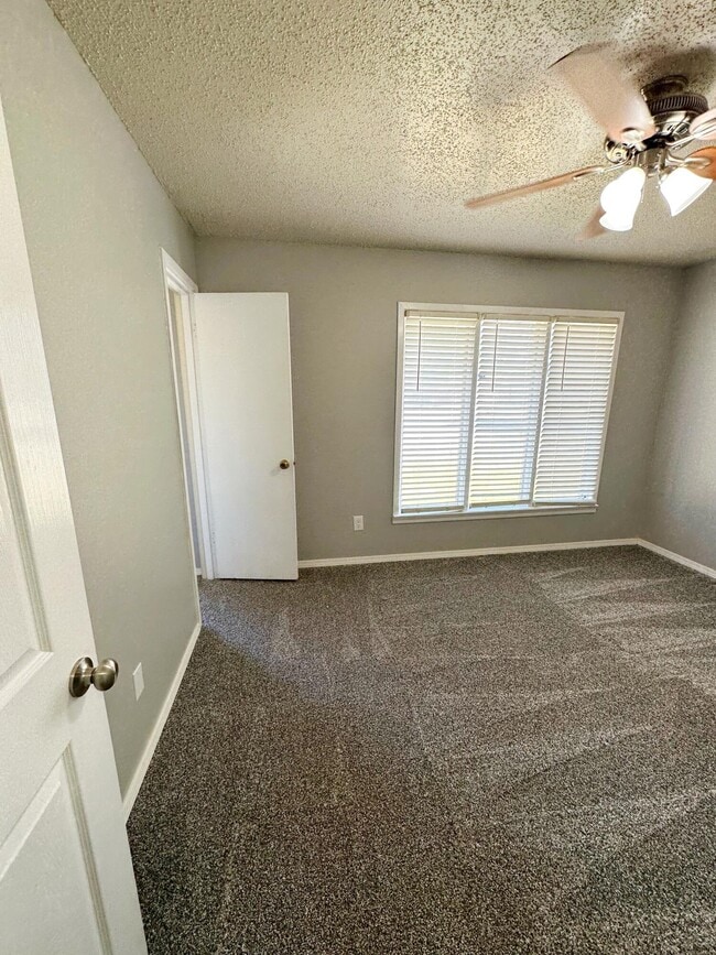 Building Photo - 4403 56th St