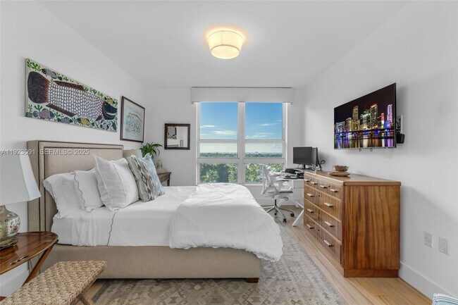 Building Photo - 430 Grand Bay Dr