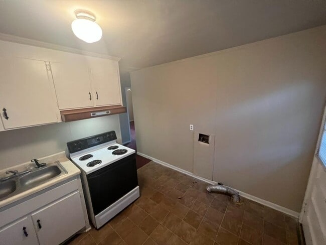 Building Photo - 622 Bixler Avenue