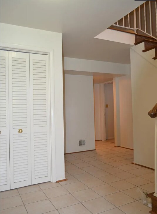 Building Photo - 4616 Twinbrook Rd