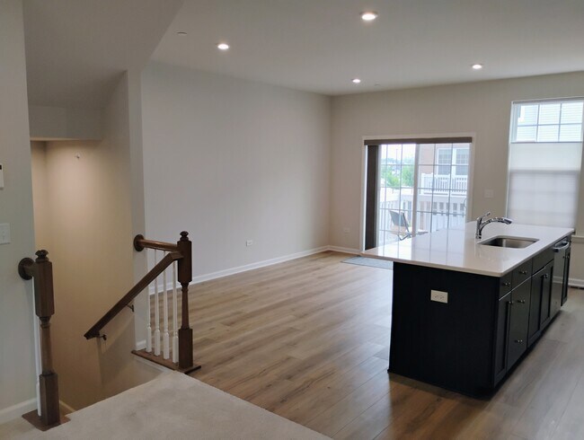 Building Photo - 936 Jenkins Ct