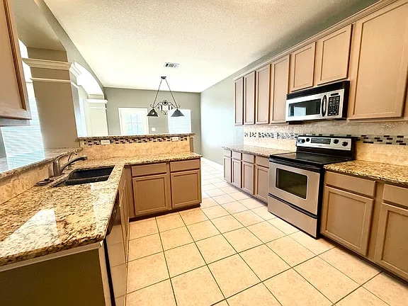 Building Photo - 3526 Blackstone Run