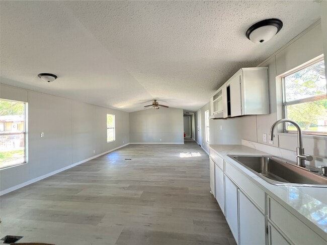 Building Photo - 2519 Riceflower Dr