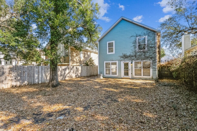 Building Photo - 4606 Lennox Pl