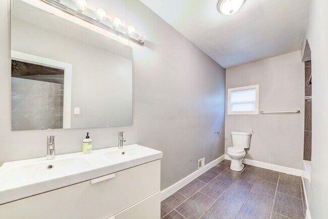 Building Photo - 311 Boggs Ave