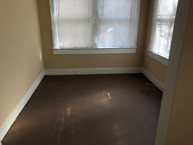 Building Photo - 764 Hopkins Dr