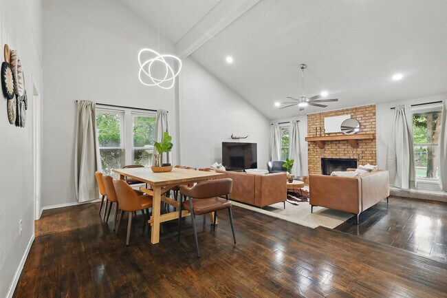 Building Photo - 5830 Jester Dr