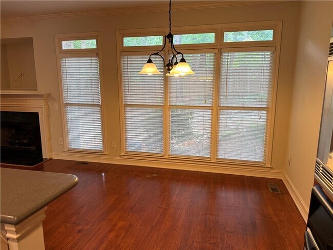 Building Photo - 7256 Village Creek Trace