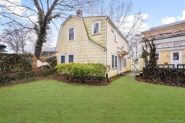 Building Photo - 55 Moran Pl