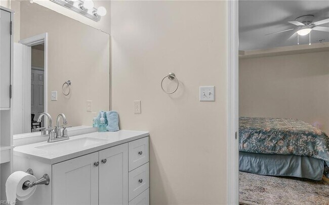 Building Photo - 408 Coastal Walk Pl