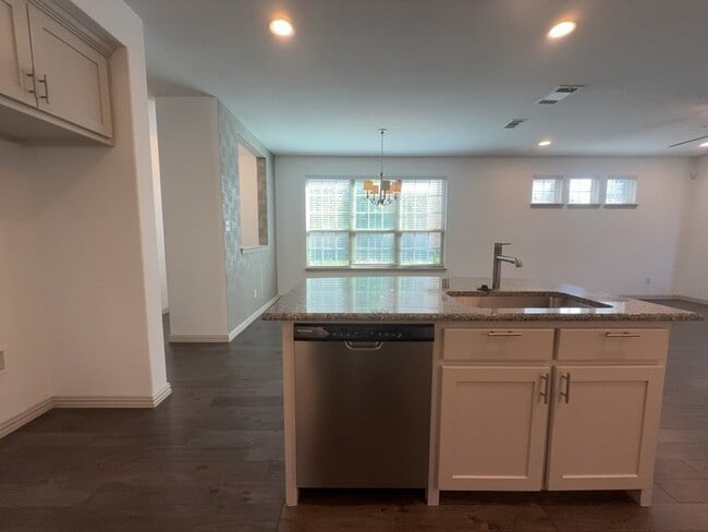 Building Photo - 4027 Snow Goose Trl