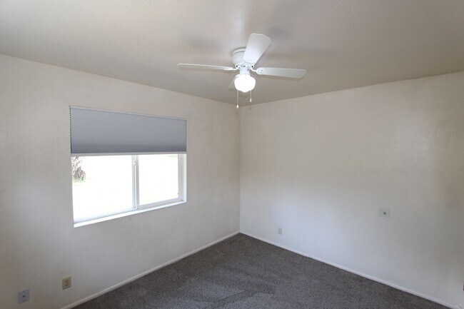 Building Photo - 3409 Pima Dr