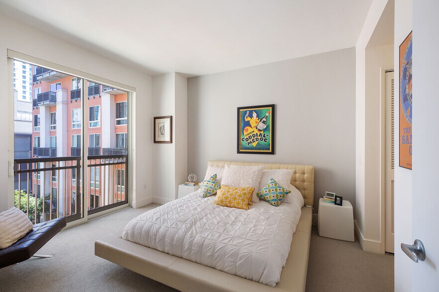 Building Photo - 50 Lansing St