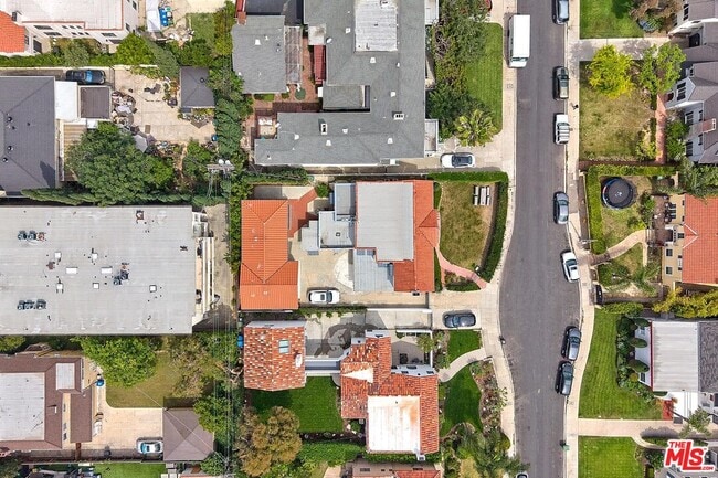 Building Photo - 823 Lorraine Blvd