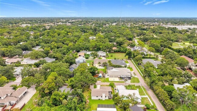 Building Photo - 12756 Poinsettia Ave