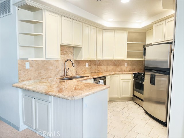 Building Photo - 1074 Calle Del Cerro
