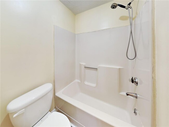 Building Photo - 5280 Ridge Forest Dr