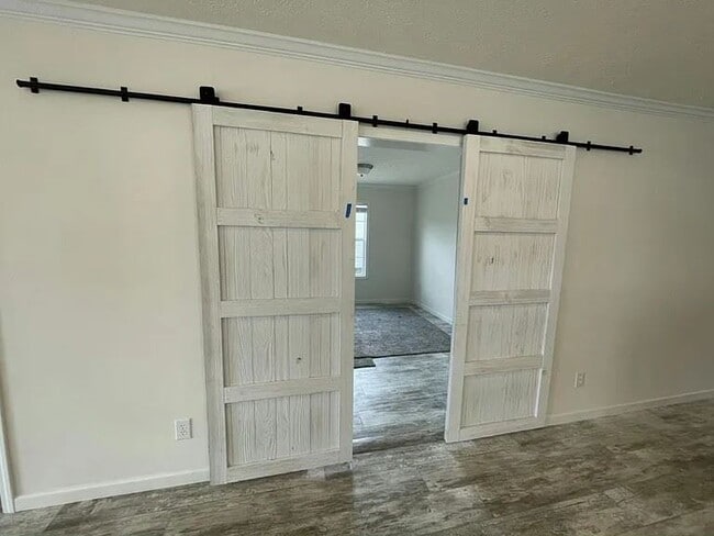 Building Photo - 5019 Coopers Hawk Pl