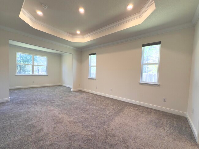 Building Photo - 296 Symphony Way