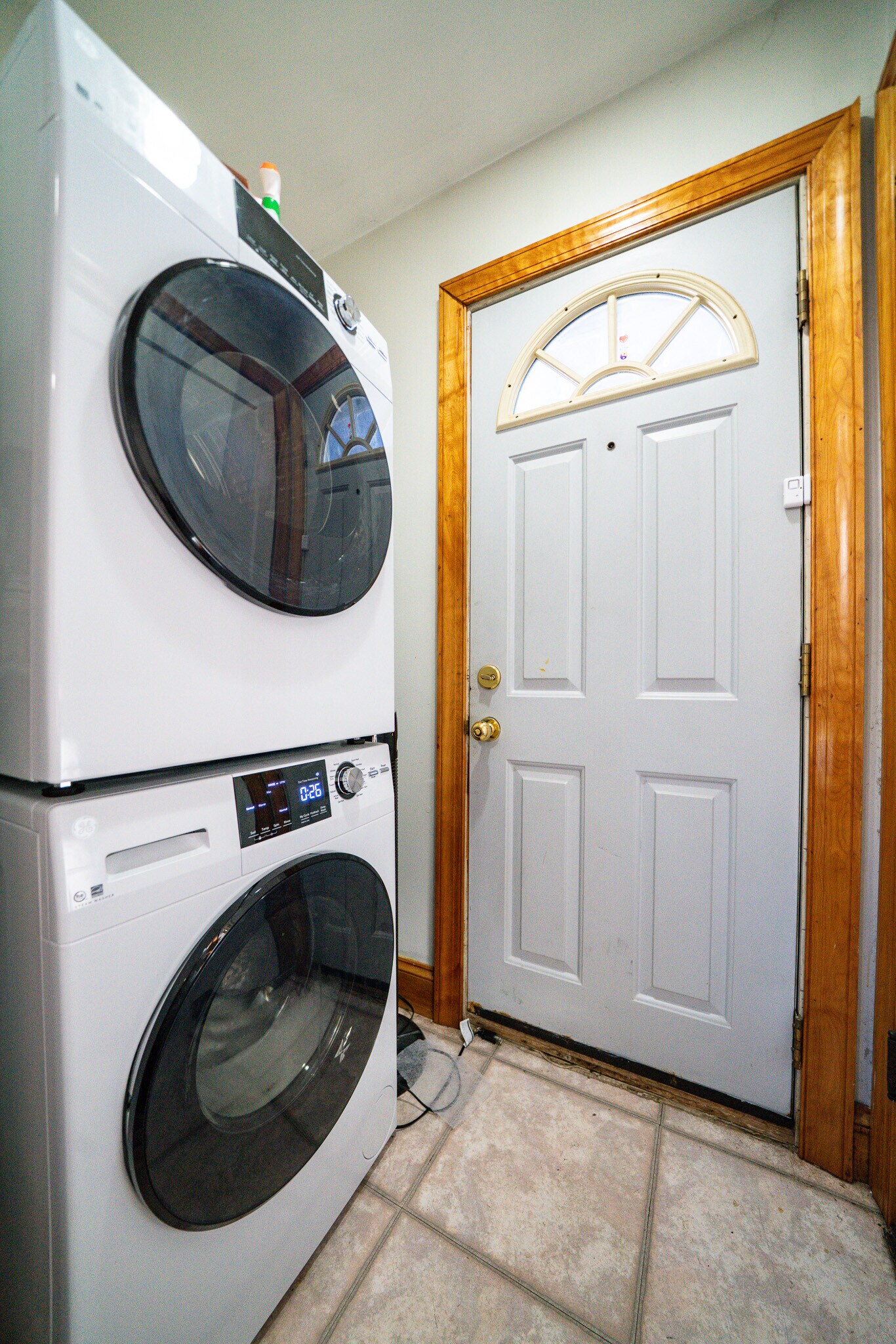 Building Photo - 202 Calumet St