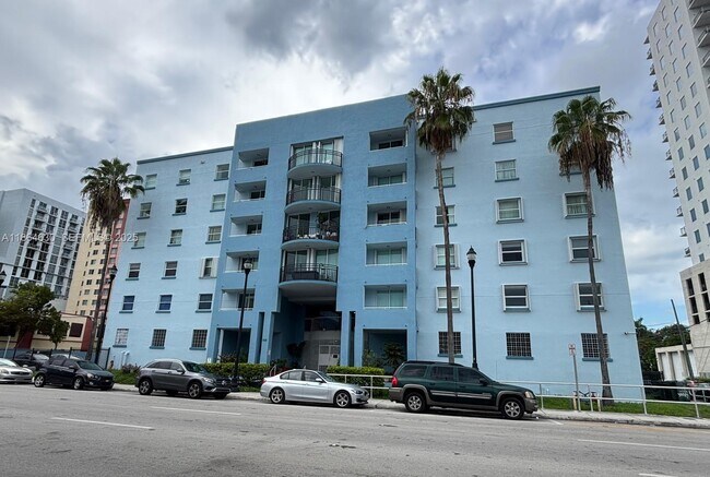 Building Photo - 501 SW 1st St