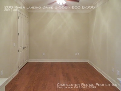 Building Photo - 200 River Landing Dr