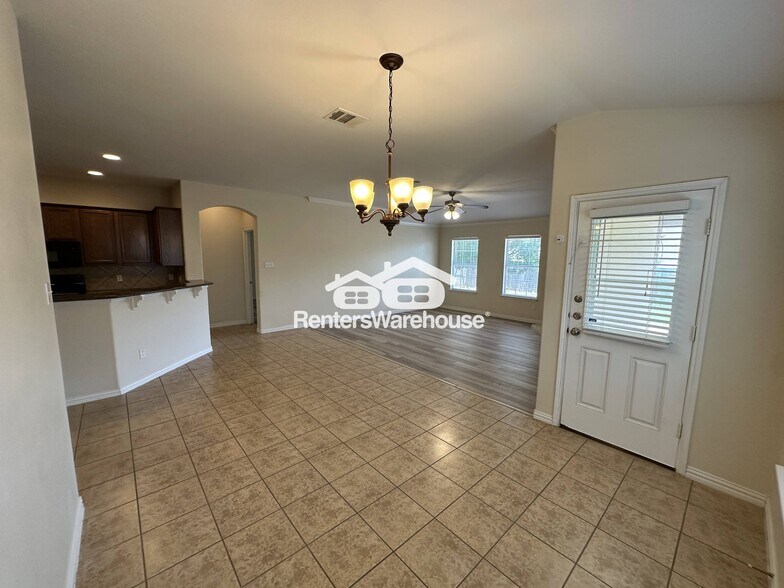 Building Photo - 155 Birdwell Ln