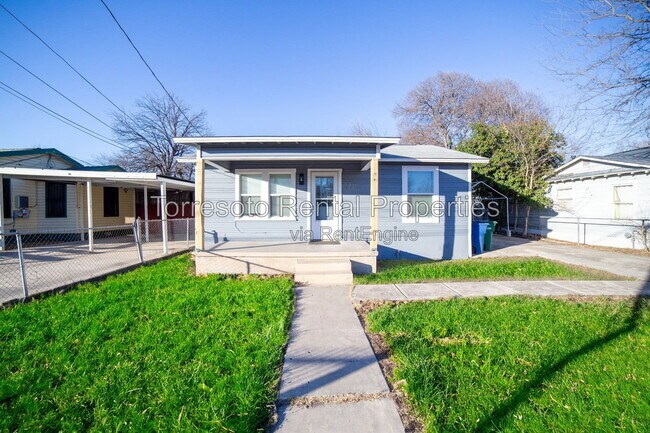Building Photo - 2731 Menchaca St