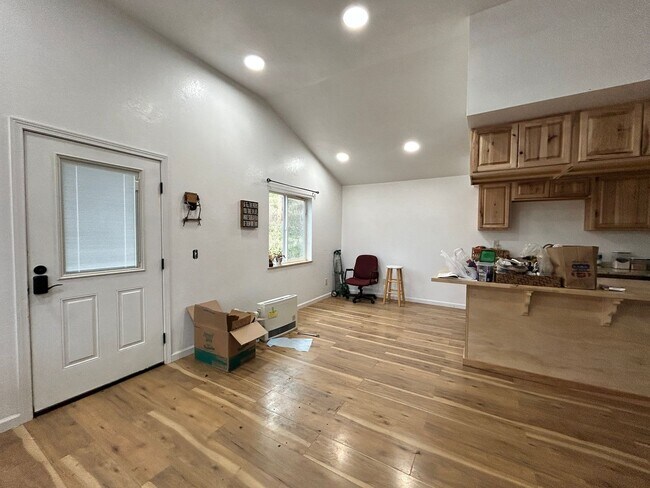 Building Photo - 505 Camas Creek Loop