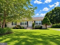 Building Photo - 139 Loganberry Ln