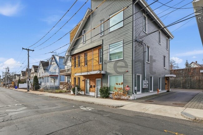 Building Photo - 245 Norwell St