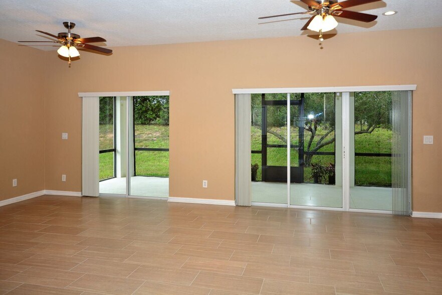 Building Photo - 10747 Masters Dr