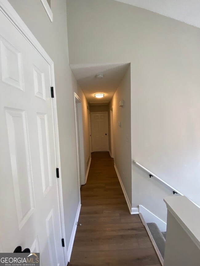 Building Photo - 51 Connie Dr