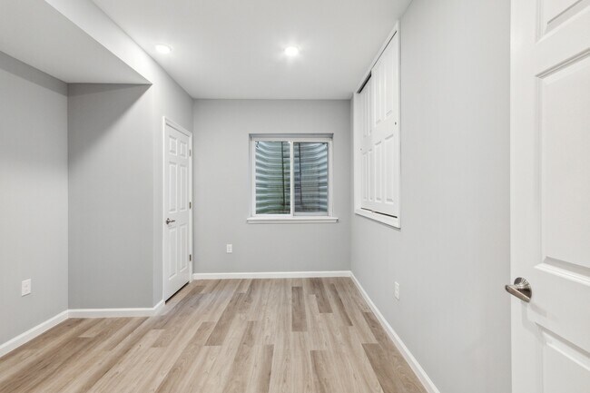 Building Photo - 1407 N 8th St