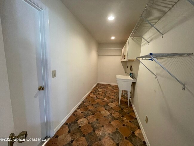 Building Photo - 309 Bardmoor Ln