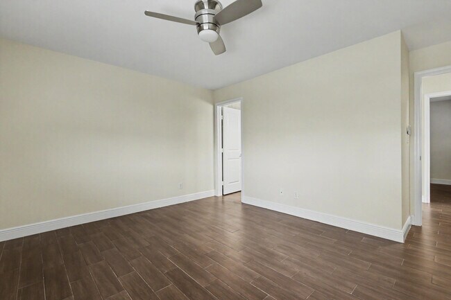 Building Photo - 1250 SW 113th Terrace