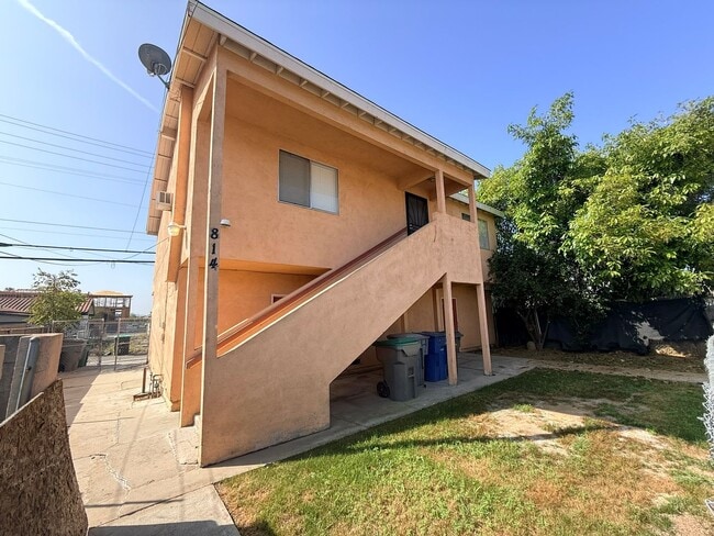 Building Photo - East Erna Avenue