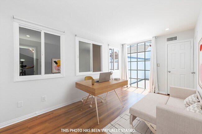 Building Photo - 11667 Gorham Ave