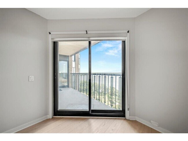 Building Photo - 2950 Dean Pkwy