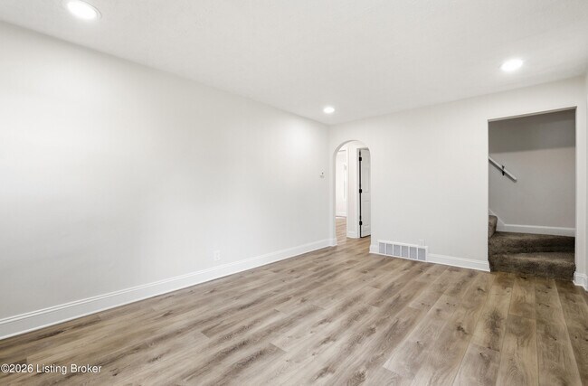 Building Photo - 1219 Becker Ave